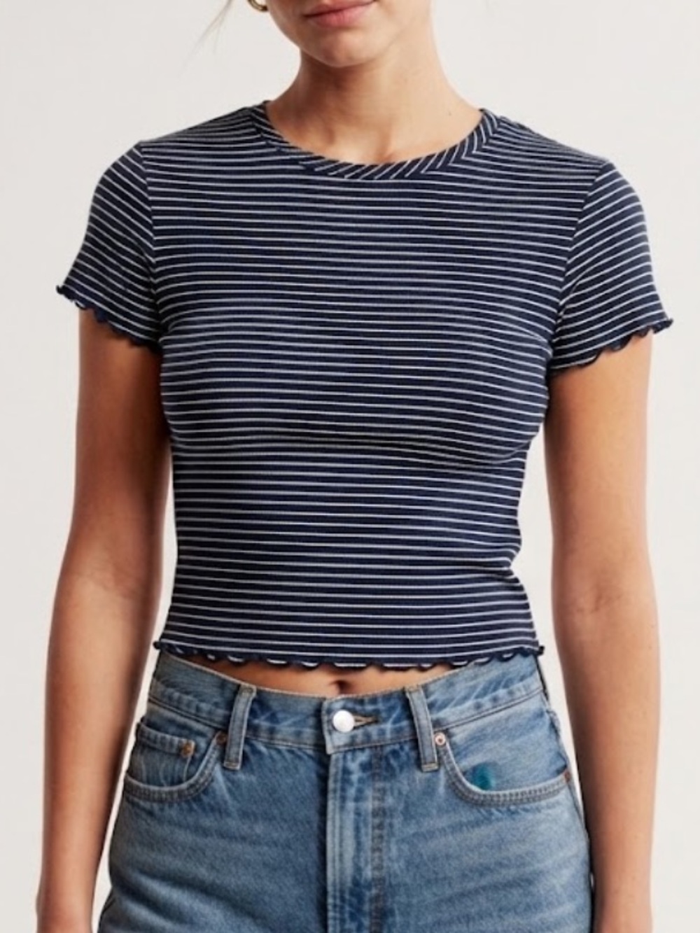 OLIVIA RAE 90’s Inspired Striped Lettuce Cropped Tee XS